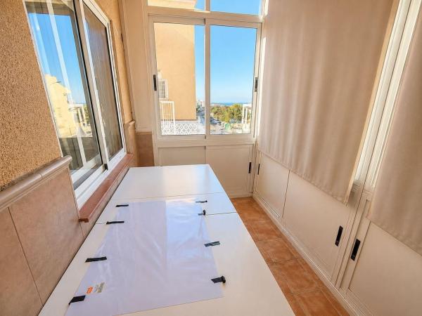 Chalet independiente en venta en Casa o chalet en Torreblanca, Torrevieja, Torrevieja thumbnail 2