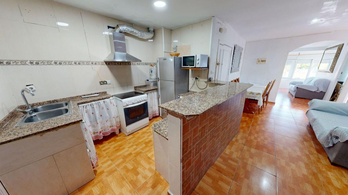 Продажа квартиры на Piso en Calle Cervantes, Centro, San Juan de Alicante, Сан-Хуан-де-Аликанте
photo 4