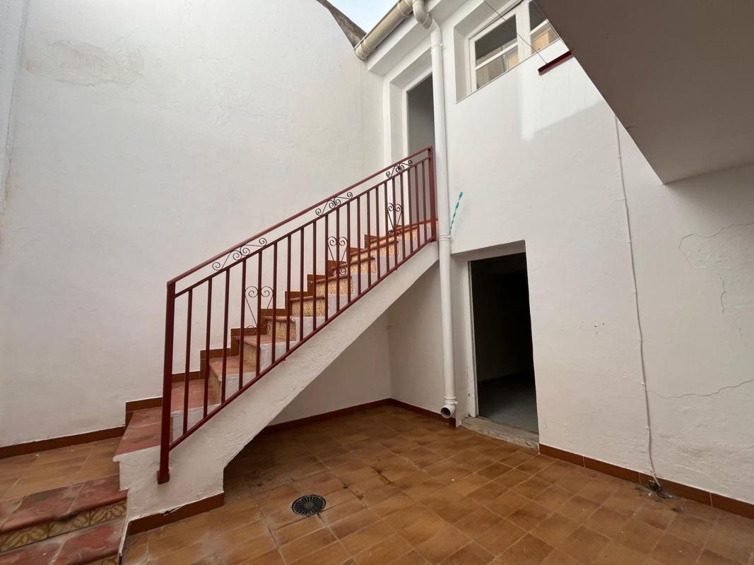 Недвижимость на продажу и в аренду в Испании photo 4