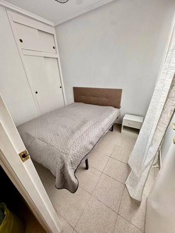 Продажа квартиры на Piso en Calle Fidel Pastor Carrillo s/n, Plà del Bon Repòs-La Goteta, Alicante / Alacant, Аликанте / Алакант
 photo 2
