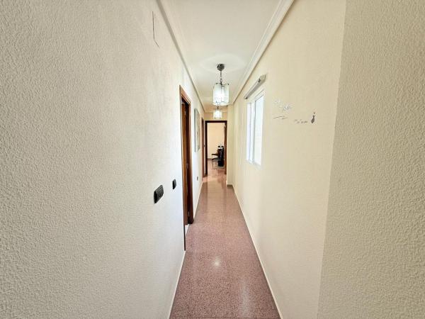 Venta de piso en Alcalde Felipe Mallol, San Vicente del Raspeig
thumbnail 3