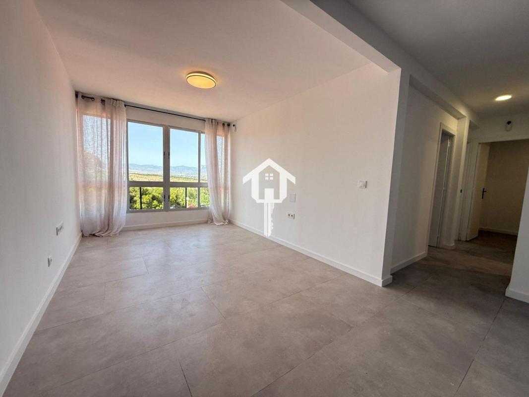 Sale of apartment in Piso en Calle Pintor Pedro Camacho, Ciudad Elegida, Alicante / Alacant, Alicante
photo 4