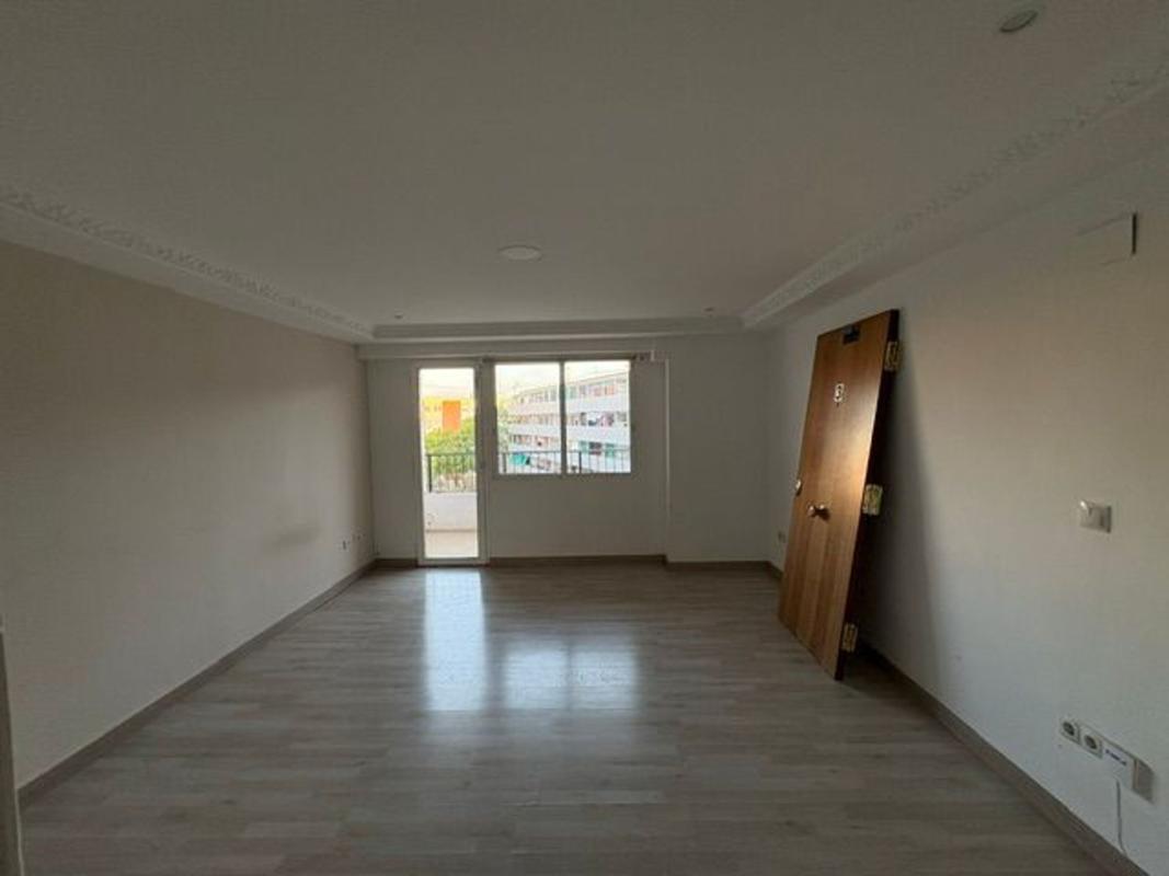 Venta de piso en Piso en Colonia Sta. Isabel, Haygon - Universidad, San Vicente del Raspeig, San Vicente del Raspeig
photo 3