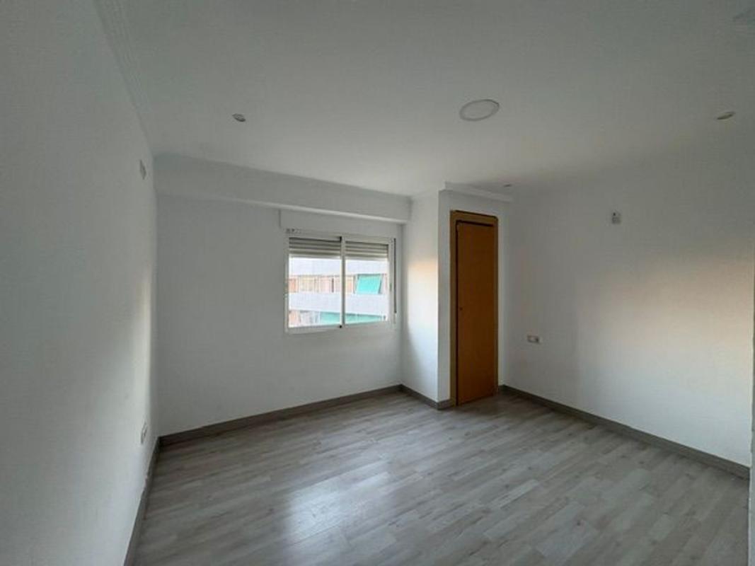 Venta de piso en Piso en Colonia Sta. Isabel, Haygon - Universidad, San Vicente del Raspeig, San Vicente del Raspeig
photo 5