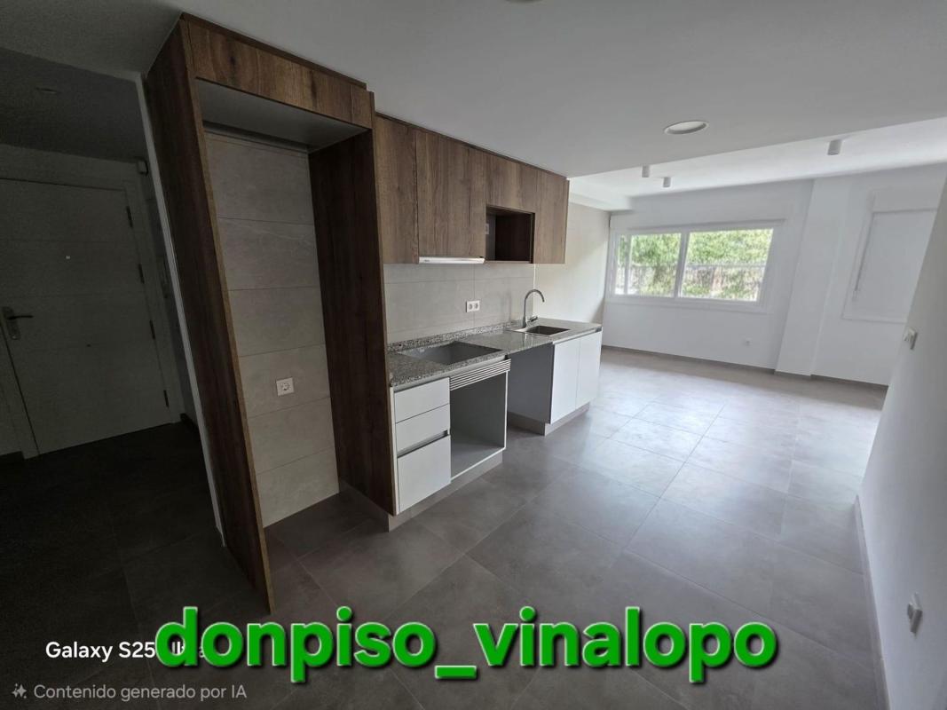 Sale of apartment in Piso en Plaza de Toros - Avenida Chapí - Trinquete, Elda, Elda
 photo 2