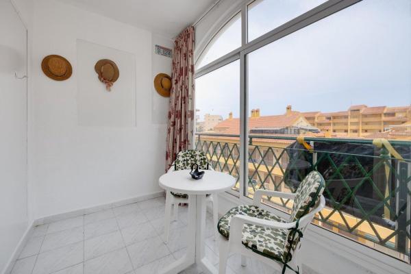 Sale of flat in Piso en Avenida Suiza, 62, Los Europeos, Torrevieja, Torrevieja
thumbnail 2