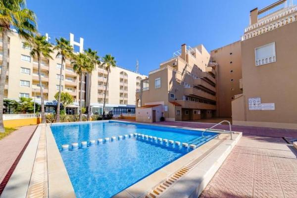 Sprzedaż mieszkania w Piso en Rambla Juan Mateo García, El Molino, Torrevieja, Torrevieja
 photo 1