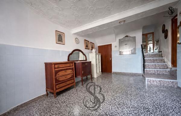 Chalet pareado en Calle la Vela, Castalla photo 1