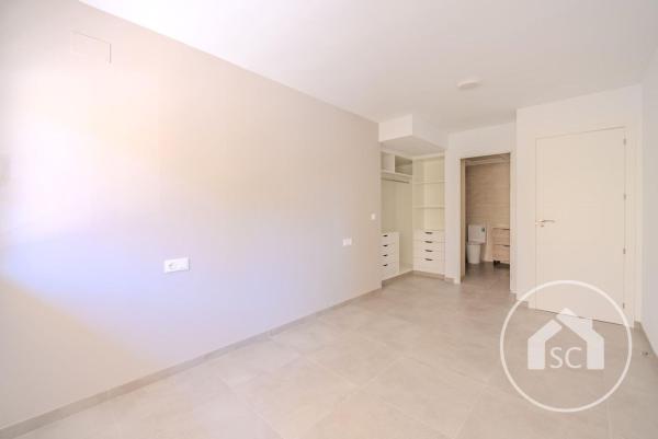 Venta de piso en Piso en Plaza de Toros - Avenida Chapí - Trinquete, Elda, Elda
 photo 4