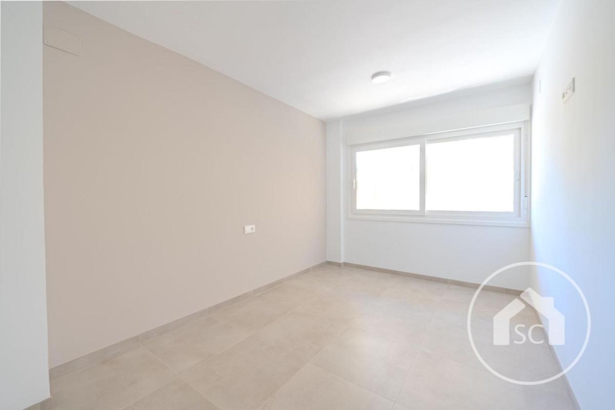 Venta de piso en Piso en Plaza de Toros - Avenida Chapí - Trinquete, Elda, Elda
photo 5