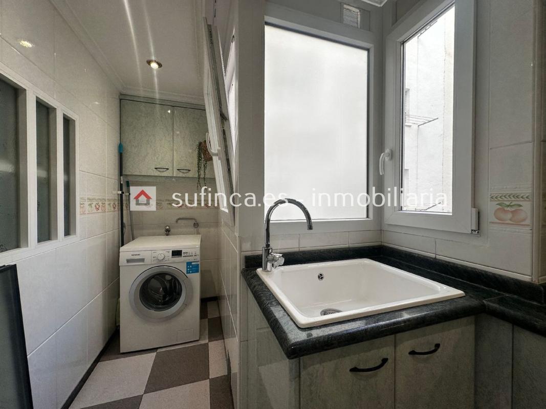 Продажа квартиры на Piso en Barri Santa Rosa, Alcoy / Alcoi, Алкой
photo 3