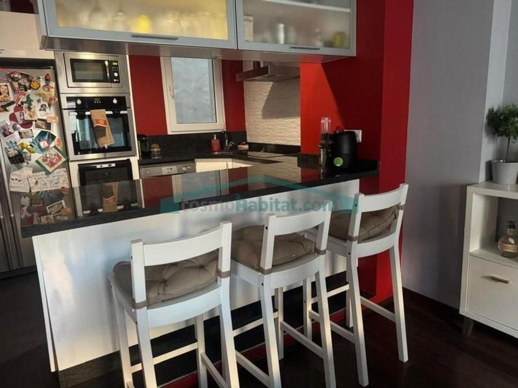 Продажа квартиры на Piso en Barri Eixample, Alcoy / Alcoi, Алкой
photo 3