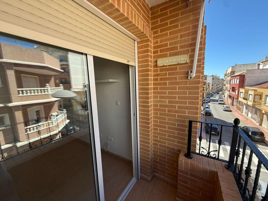 Sale of apartment in Piso en Calle Sant Pere, 69, Zona Pueblo, Guardamar del Segura, Guardamar del Segura
photo 4