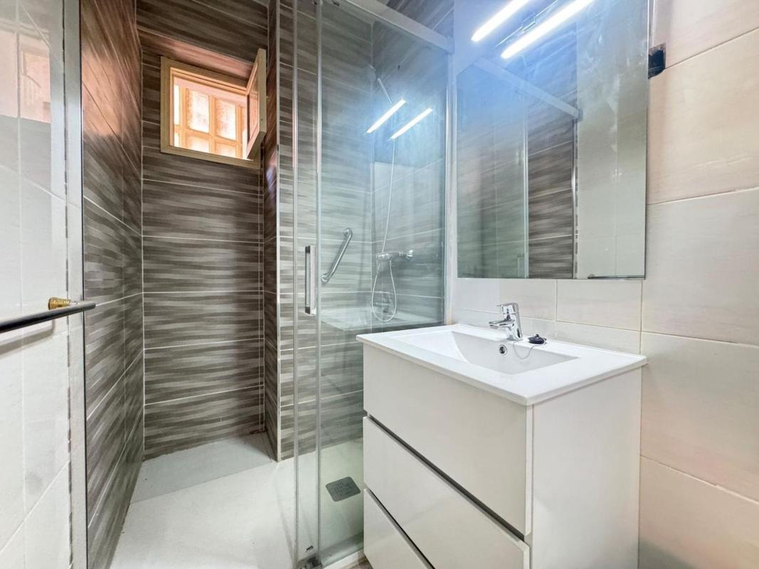 Sale of apartment in Piso en Nou Alacant, Alicante / Alacant, Alicante
photo 4
