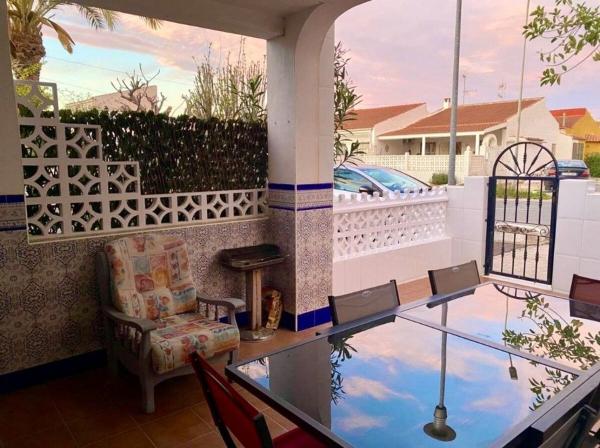 Chalet adosado en Calle Urano, La Siesta - El Salado - Torreta, Torrevieja photo 1