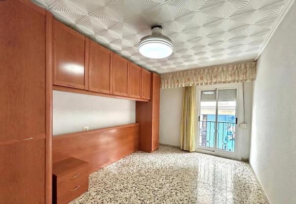 Venta de piso en Piso en Calle Vicente Fuentes Sansano s/n, Carrús Oeste, Elche / Elx, Elche / Elx
thumbnail 2