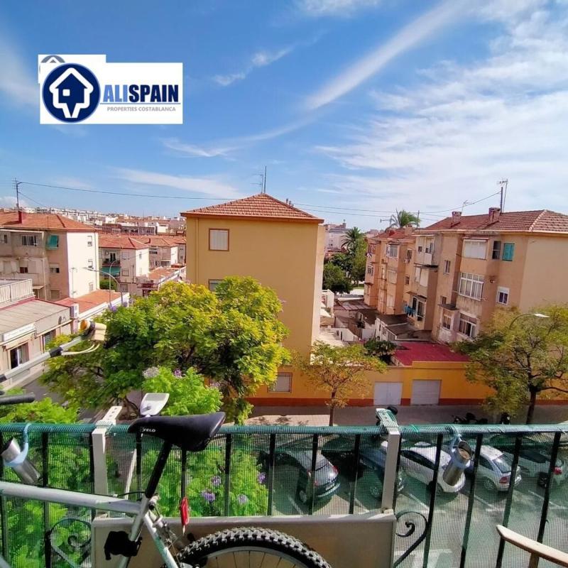 Sale of apartment in Piso en Calle d'Algol, Ciudad de Asís, Alicante / Alacant, Alicante
photo 3