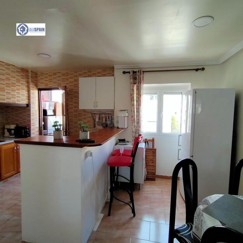 Sale of apartment in Piso en Calle d'Algol, Ciudad de Asís, Alicante / Alacant, Alicante
photo 4