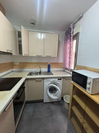 Mieszkanie na sprzedaż w  Piso en Madrid, Zona Pueblo, Guardamar del Segura, Guardamar del Segura photo 4