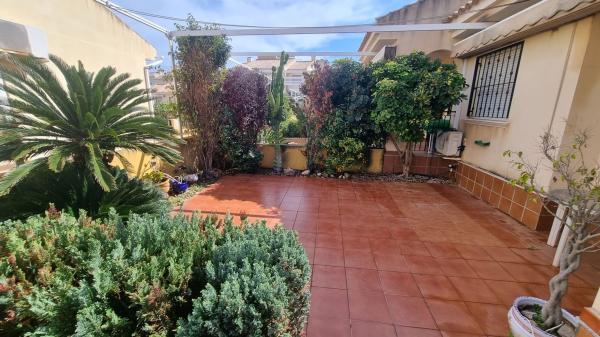 Chalet pareado en Calle el Moll, 9, Urbanizaciones, Guardamar del Segura thumbnail 2