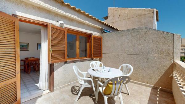 Sale of flat in Piso en Calle Arquitecto Larramendi, 23, Avenida Habaneras - Curva de Palangre, Torrevieja, Torrevieja
 photo 3
