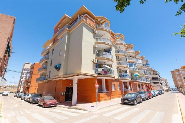 Sale of flat in Piso en Gaspar Perrelló, Torrevieja, Torrevieja
thumbnail 2