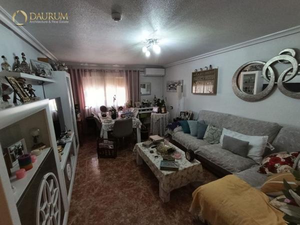 Apartment for sale in  Piso en Calle Doctor Claramunt, Virgen del Remedio - Parque lo Morant, Alicante / Alacant, Alicante photo 4