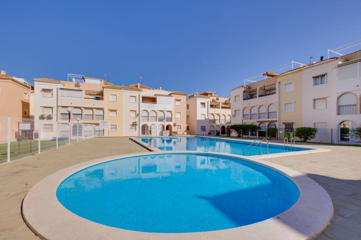 Продажа квартиры на Piso en Calle Ramon Rubial, 7, La Veleta, Torrevieja, Торревьеха
photo 4