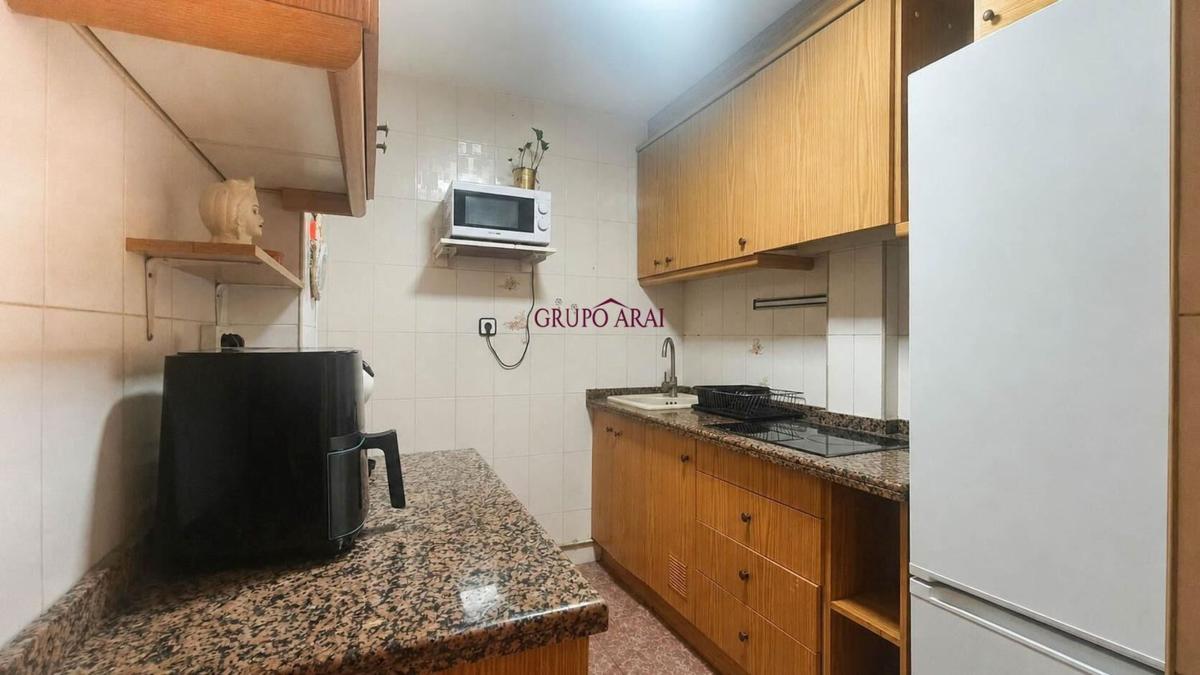 Venta de piso en Piso en Calle València, Carolinas Bajas, Alicante / Alacant, Alicante / Alacant
photo 3