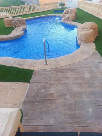 Venta de piso en Piso en Calle Santa Teresa s/n, Centro, San Miguel de Salinas, San Miguel de Salinas
photo 1