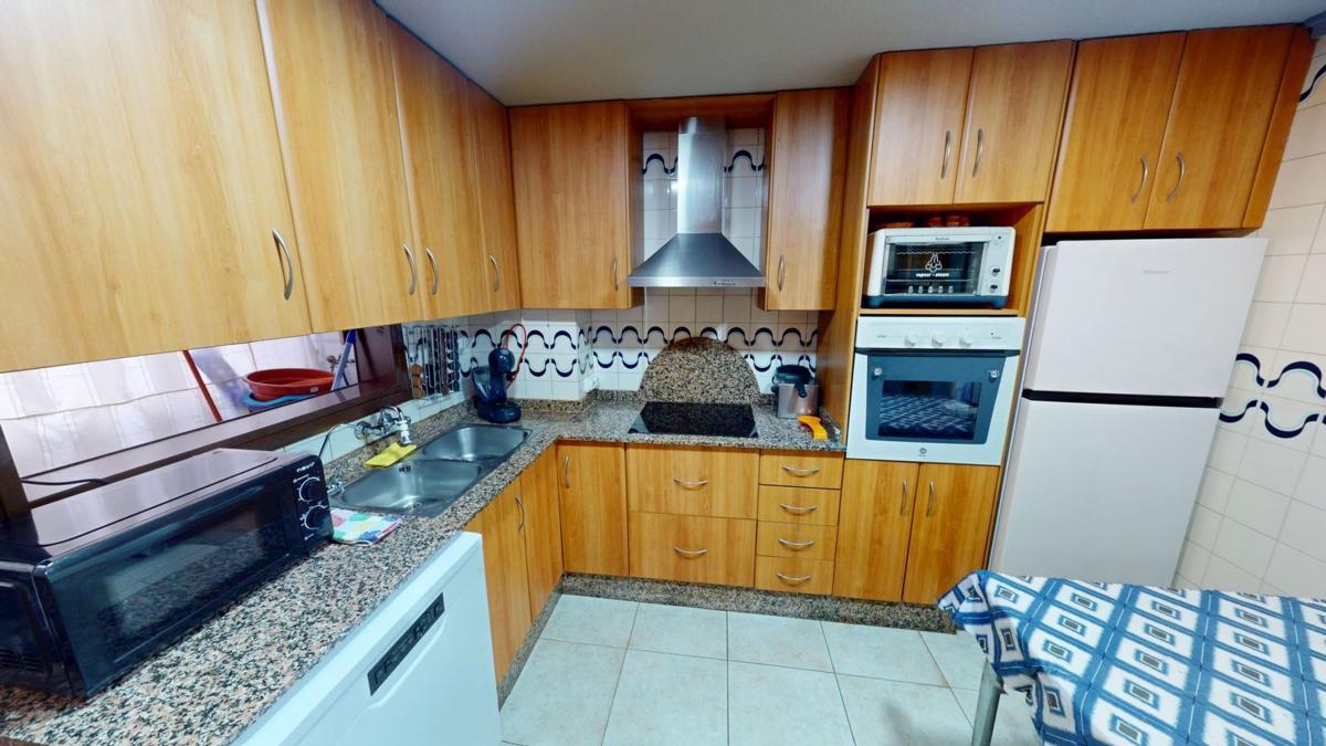 Продажа квартиры на Piso en Calle Vicente Fuentes Sansano, Carrús Oeste, Elche / Elx, Эльче / Эльх
photo 3