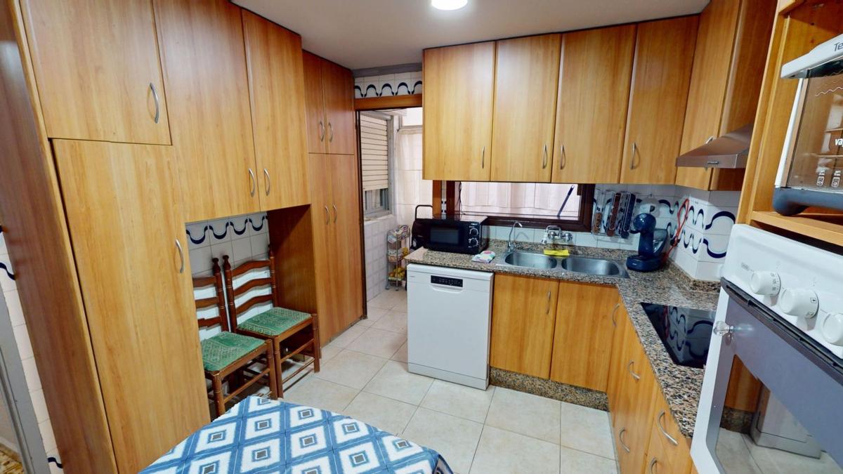 Продажа квартиры на Piso en Calle Vicente Fuentes Sansano, Carrús Oeste, Elche / Elx, Эльче / Эльх
photo 5