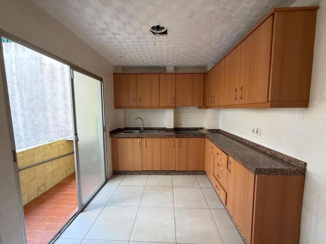 Venta de piso en Piso en Calle Maestro Caballero, Campoamor, Alicante / Alacant, Alicante / Alacant
 photo 2