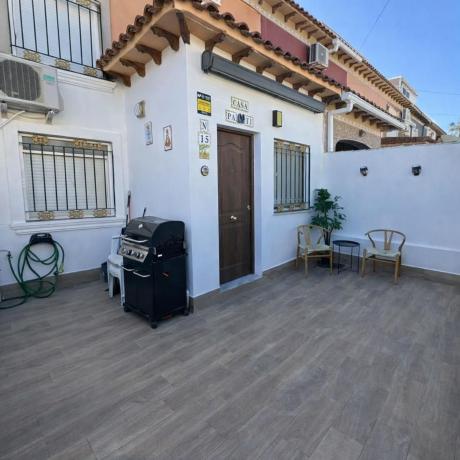 Chalet adosado en Calle Halcón, La Siesta - El Salado - Torreta, Torrevieja thumbnail 3