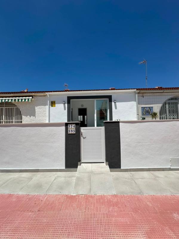 Venta de piso en La Siesta - El Salado - Torreta, Torrevieja
photo 2