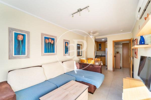 Sale of flat in Piso en Glorieta del Reino Unido, El Palmeral-Urbanova-Tabarca, Alicante / Alacant, Alicante
thumbnail 2