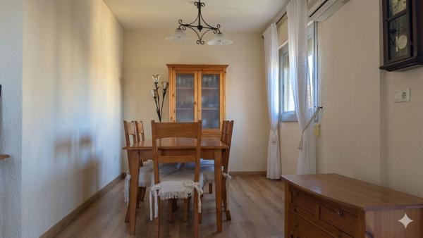 Apartment for sale in Piso en Calle Senador José Vicente Mateo, Colonia Requena - Virgen del Carmen, Alicante / Alacant, Alicante thumbnail 3