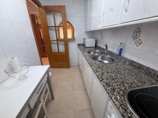 Продажа квартиры на Piso en Calle Maestro Luis Torregrosa, 4, Plà del Bon Repòs-La Goteta, Alicante / Alacant, Аликанте / Алакант
 photo 3