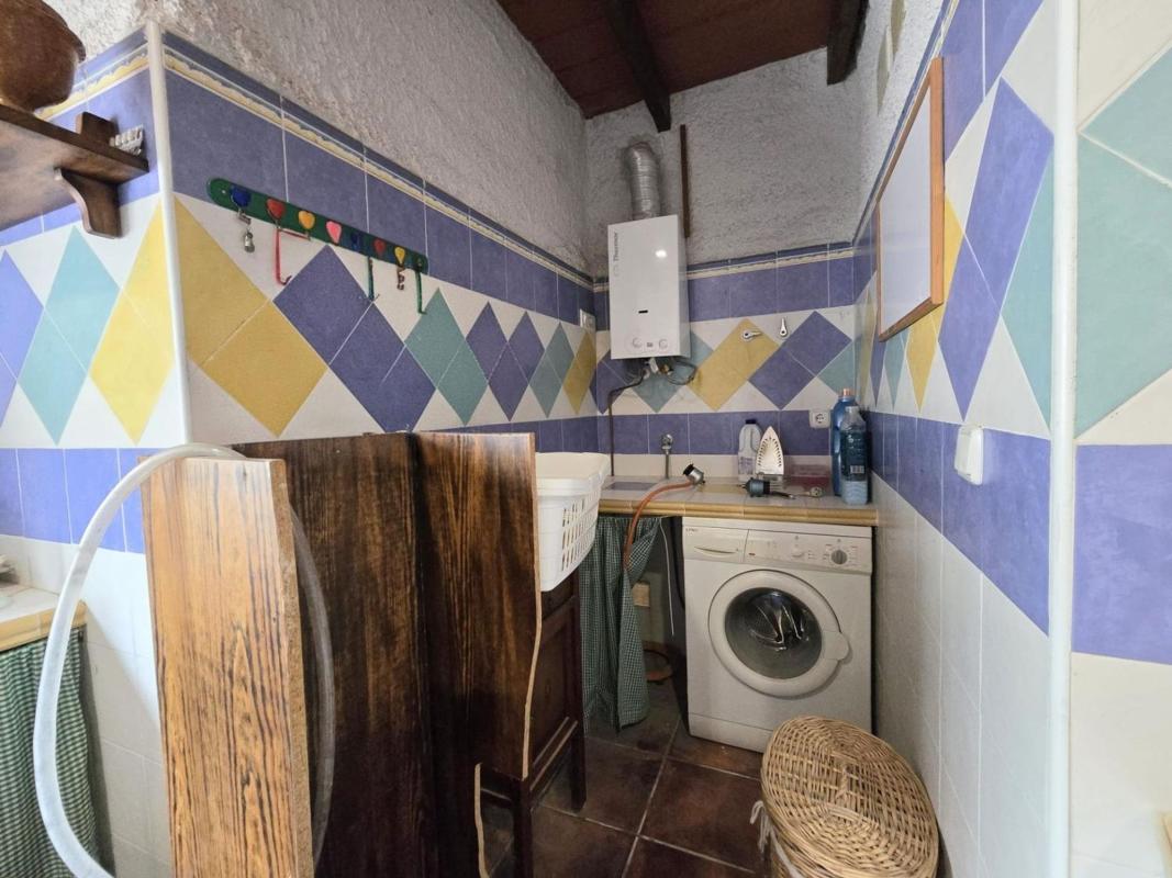Продажа загородного участка в Finca rústica en Algueña , Алгенья photo 4