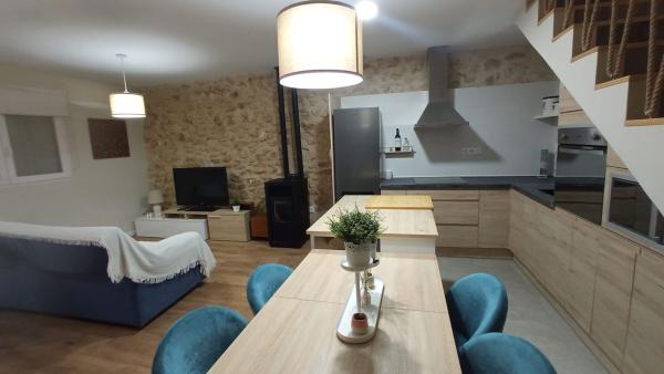 Chalet adosado en Pinoso thumbnail 1