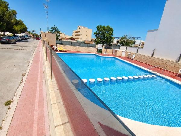 Chalet adosado en Calle Alarcon, Lomas de Don Juan, Orihuela photo 1