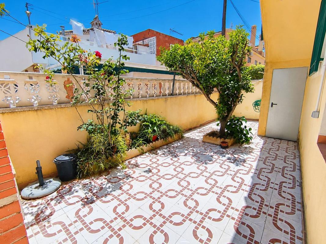Sprzedaż szeregowego domku w  Chalet adosado en Calle Alarcon, Lomas de Don Juan, Orihuela , Orihuela photo 5