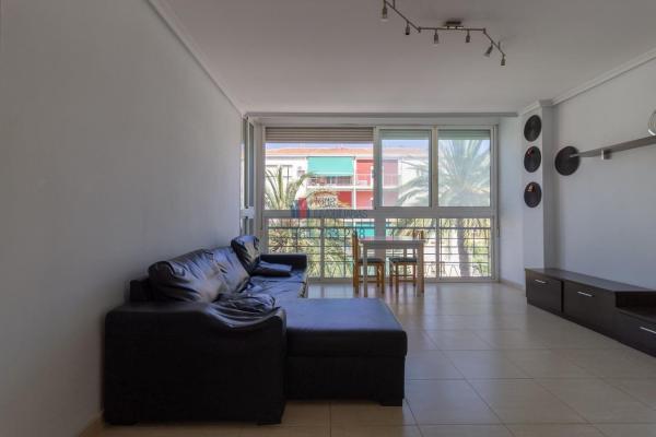 Продажа квартиры на Piso en Calle Angel Celdran Carratala, 1, Princesa Mercedes, Alicante / Alacant, Аликанте / Алакант
thumbnail 2