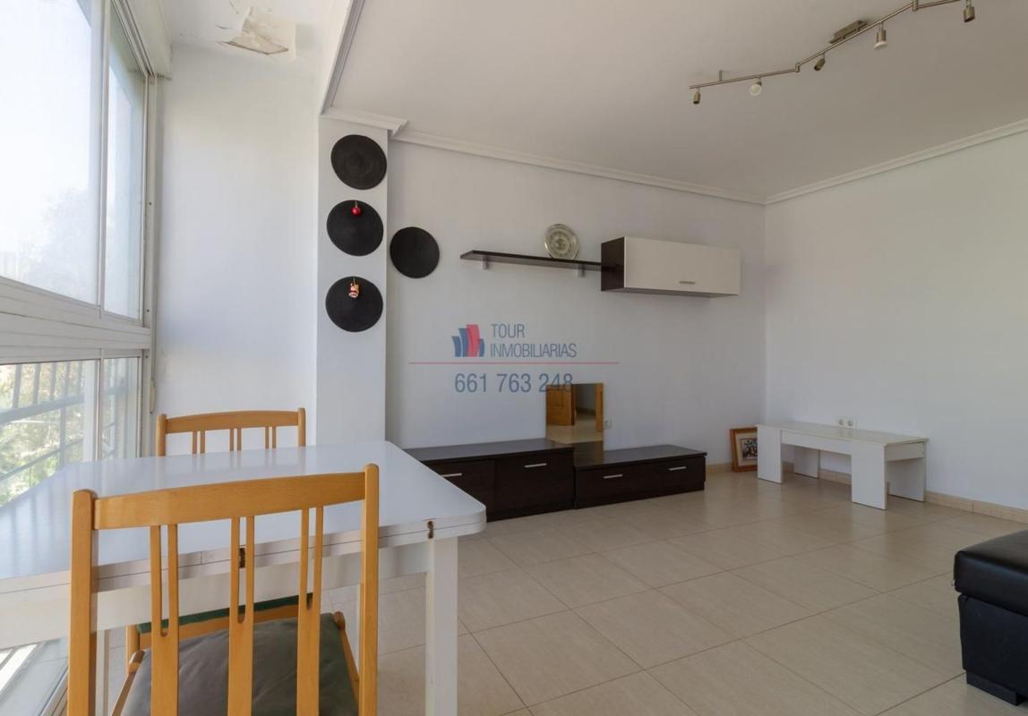 Продажа квартиры на Piso en Calle Angel Celdran Carratala, 1, Princesa Mercedes, Alicante / Alacant, Аликанте / Алакант
photo 5