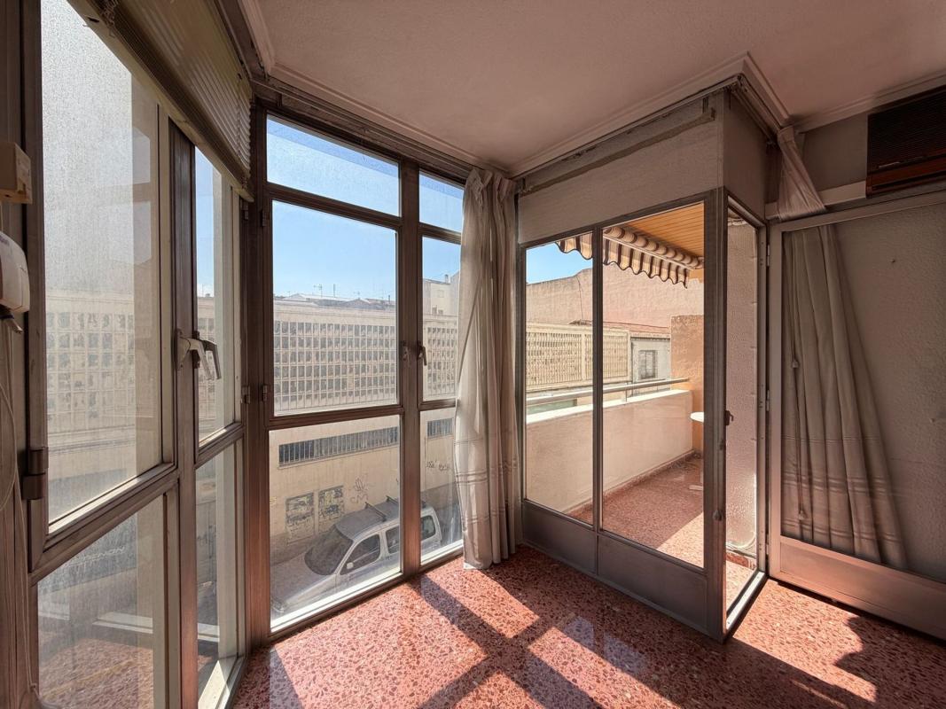 Venta de piso en Piso en Plaza de Toros - Avenida Chapí - Trinquete, Elda, Elda
 photo 5