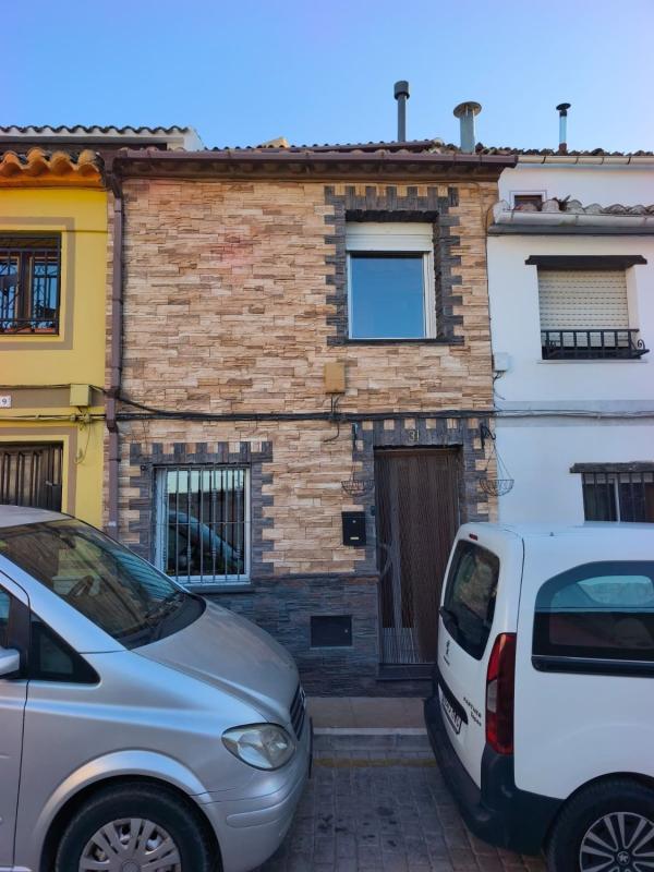 Properties for sale and rent in Spain photo 5