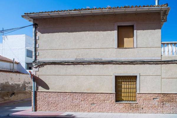 Chalet adosado en Pinoso photo 4
