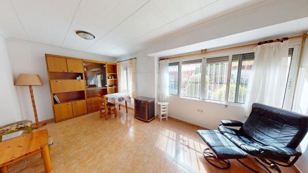 Продажа квартиры на Piso en Calle de Miguel Jiménez Reyes, Plà del Bon Repòs-La Goteta, Alicante / Alacant, Аликанте / Алакант
 photo 3