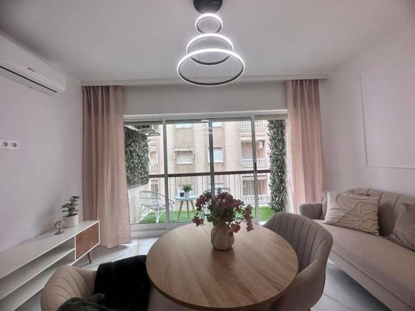 Продажа квартиры на Piso en Calle Vicente Blasco Ibáñez, Las Piscinas Naturales, Torrevieja, Торревьеха
 photo 4