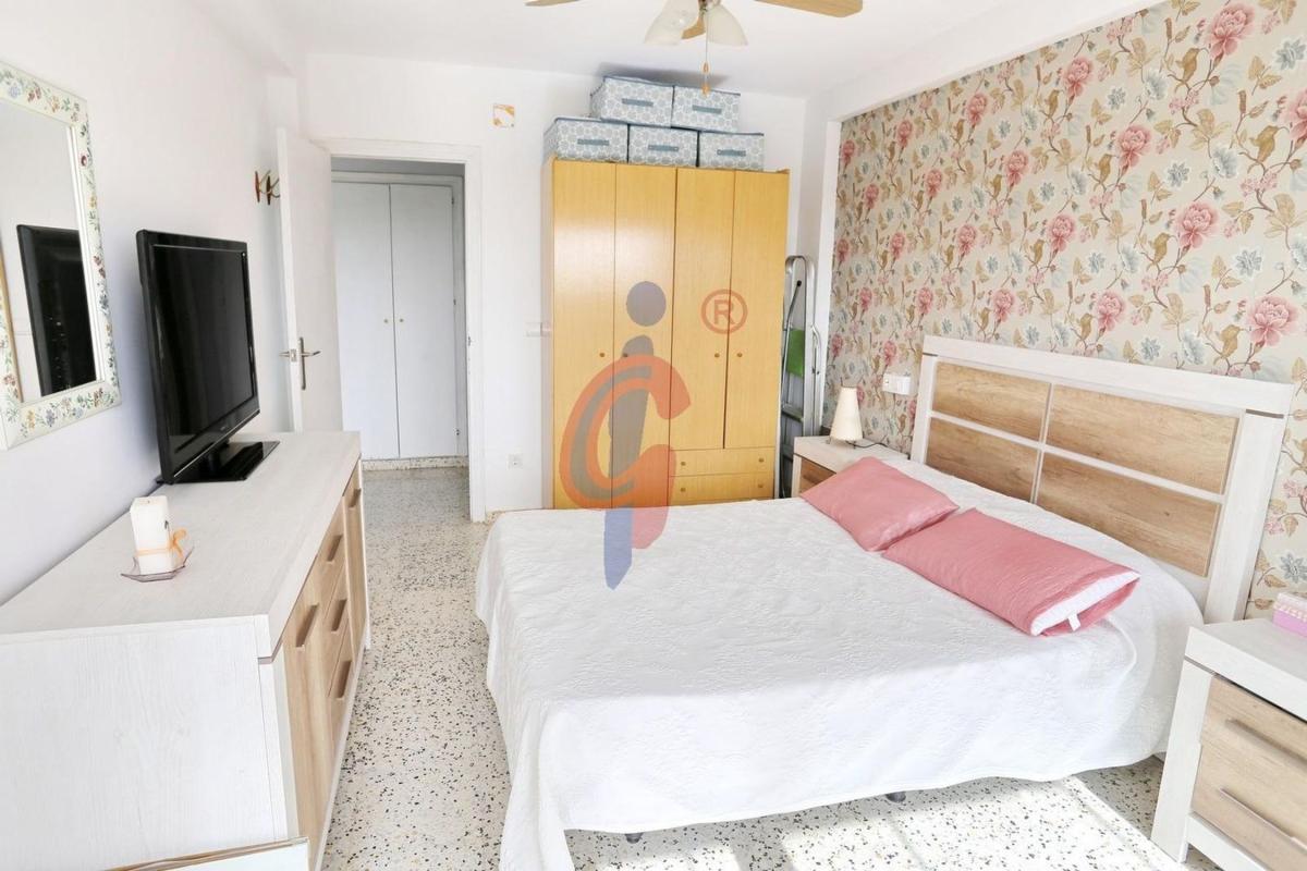 Sale of apartment in Piso en Urbanizacion Lomas del Polo, 5, Urbanizaciones, Guardamar del Segura, Guardamar del Segura
photo 3